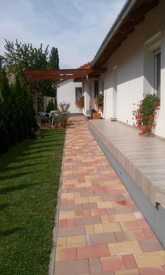 Holiday Home In Keszthely/Balaton 39648 Екстериор снимка